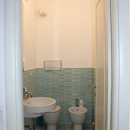 House With Pool Near 5 Terre E Carrara *